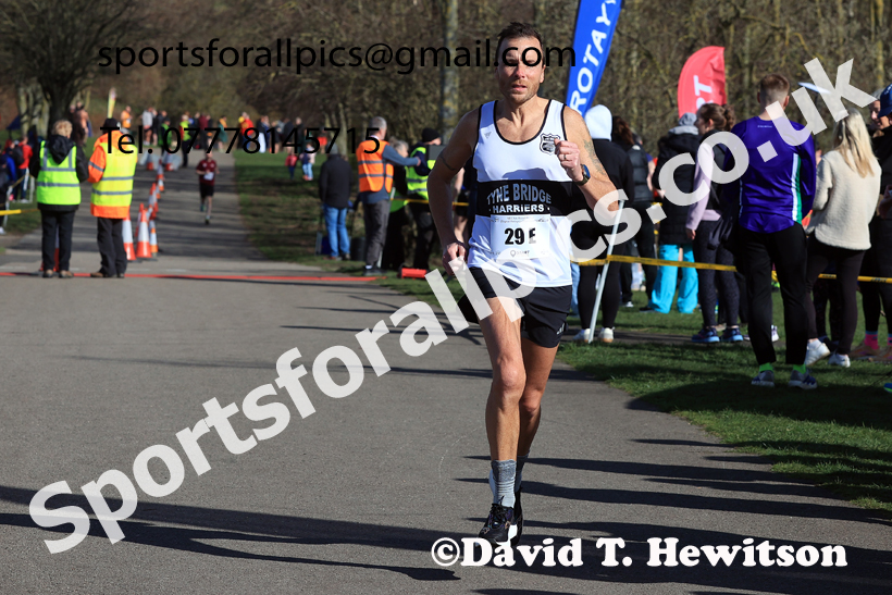 Senior Mens 2026 NECAA Royal Signals Road Relays, Hetton Lyons Country Park, Hetton le Hole. Photo: David T. Hewitson/Sports for All Pics